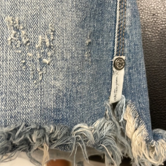 One Teaspoon skirt size 26 - Picture 4 of 7